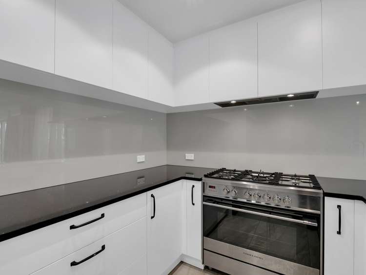 13a suter Street Stoke_12