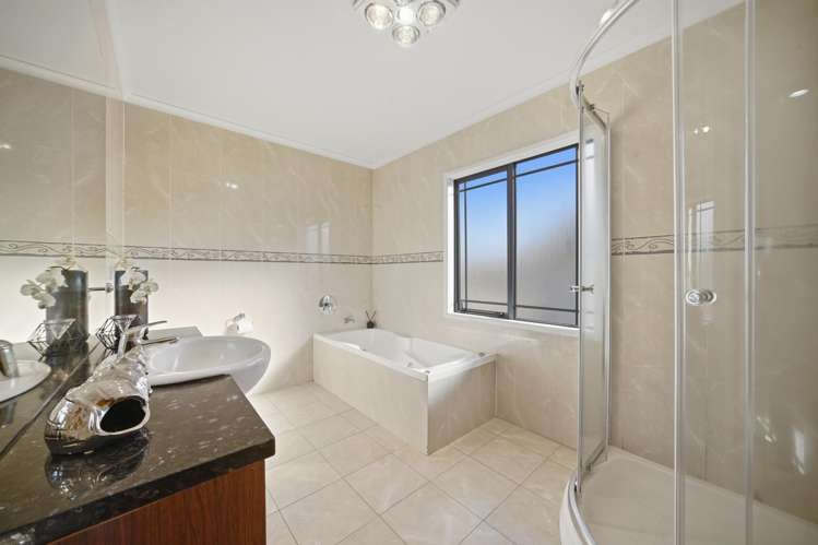 11 Katavich Place Mount Roskill_15