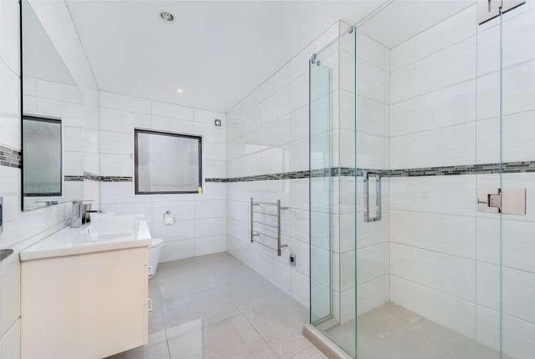 21 Midhurst Avenue Henderson_14