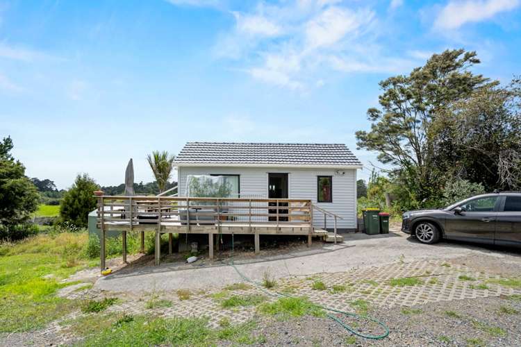 1201 East Coast Road Redvale_7