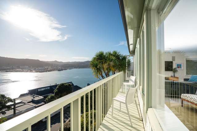 AN ICONIC ADDRESS WITH UNPARALLELED VIEWS