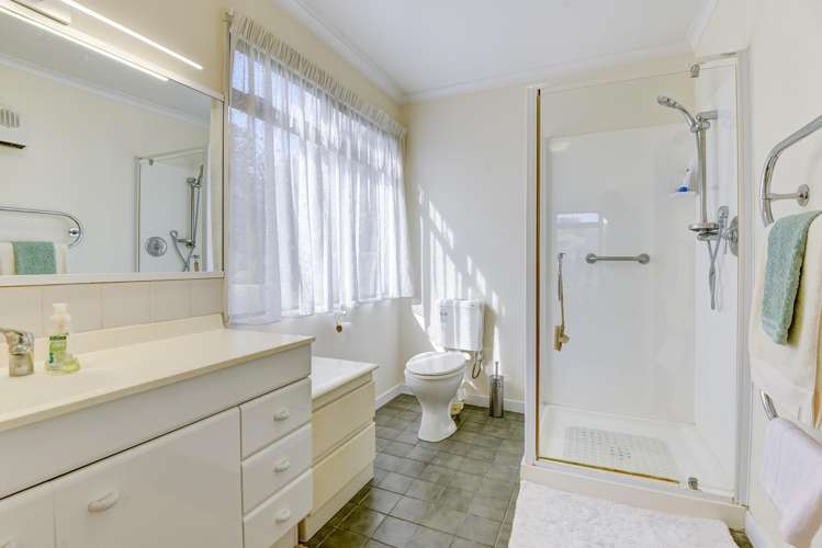 39 Riverbank Road Okoia_15