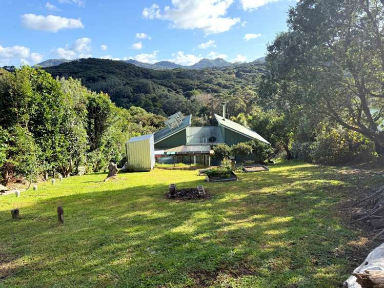 32 Mulberry Grove Road Great Barrier Island (Aotea Island)_14