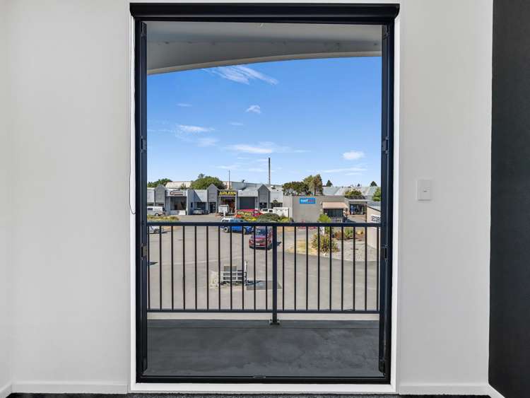 2/8 Homersham Place Burnside_16