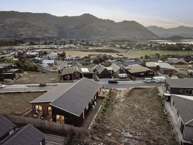 9 Mcneil Crescent Wanaka_1