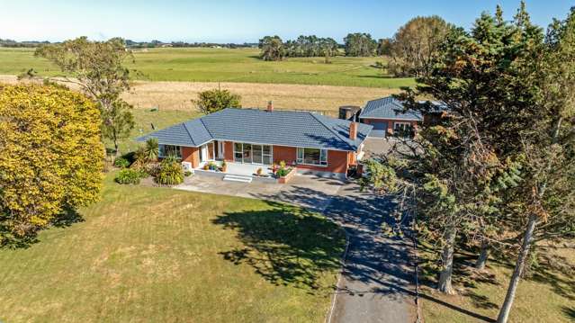 Huge Scale, Modern Living & Serious Options