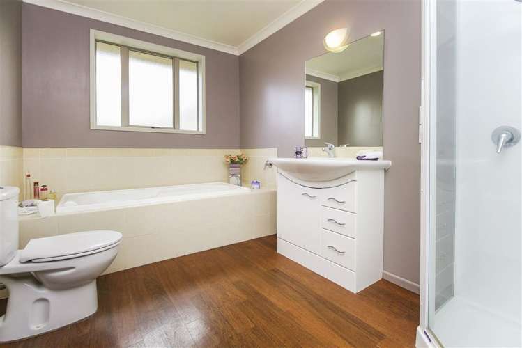 24 Tirohunga Drive Henderson_11