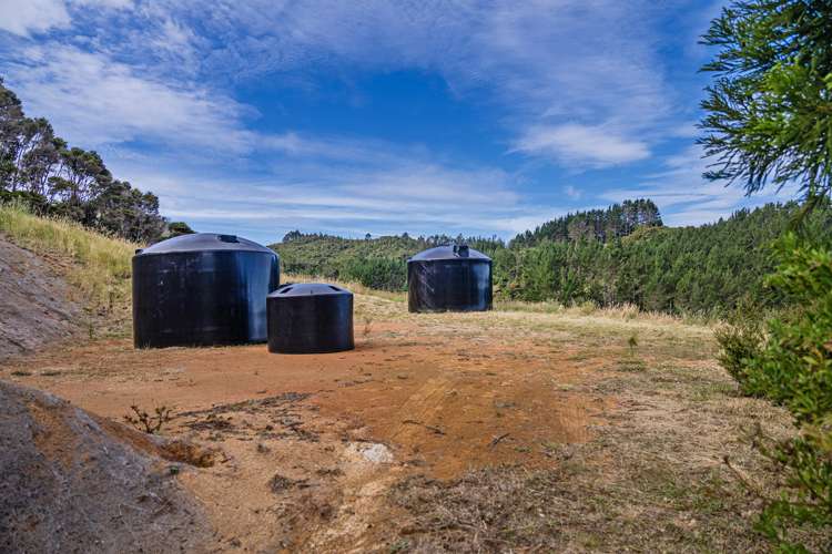 35 Spikes Way Whitianga_16