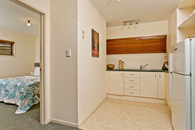 10 Pluto Place Beach Haven_24