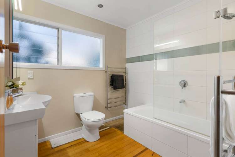 24 Boundary Road Blockhouse Bay_16