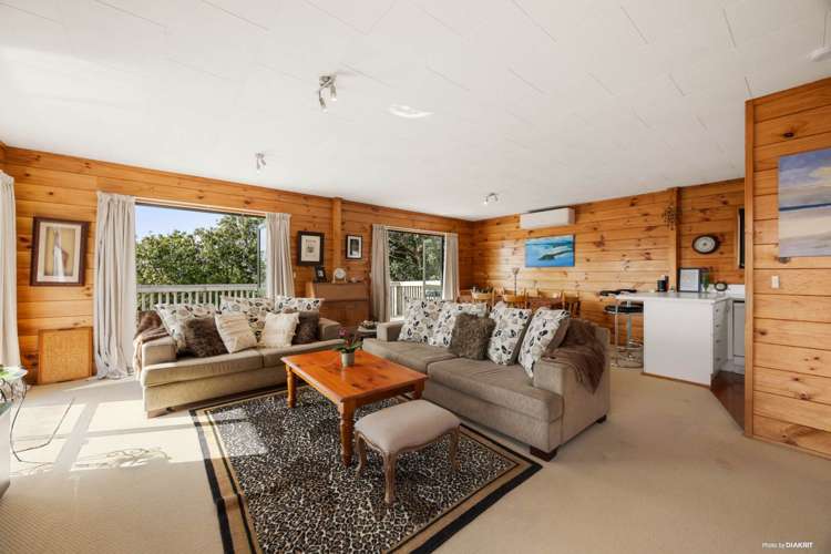 8A Matai Road Stanmore Bay_2