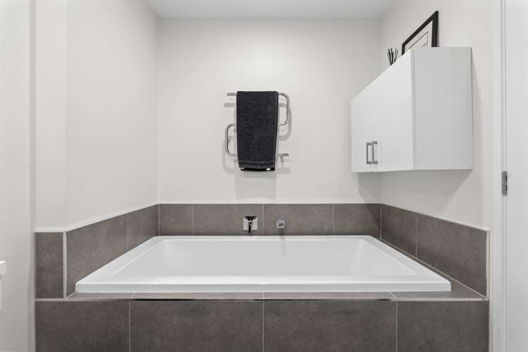 6 Orca Drive Stanmore Bay_8