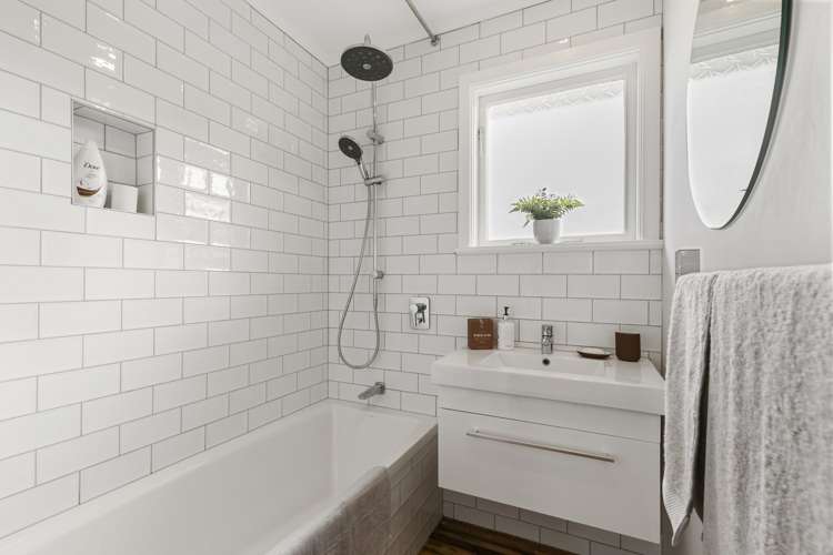 49 Cotswold Crescent Newlands_9