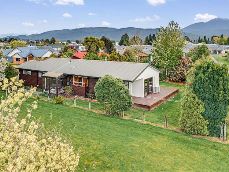 16 Donald Ross Place Te Anau_24