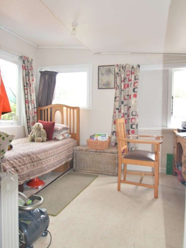 5 Chester Road Carterton_13