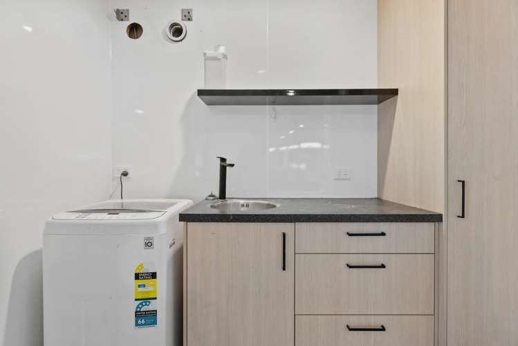 3 May Grove Lane Tamaterau_19