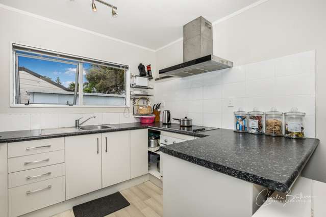 2/13 Justamere Place Manurewa_2