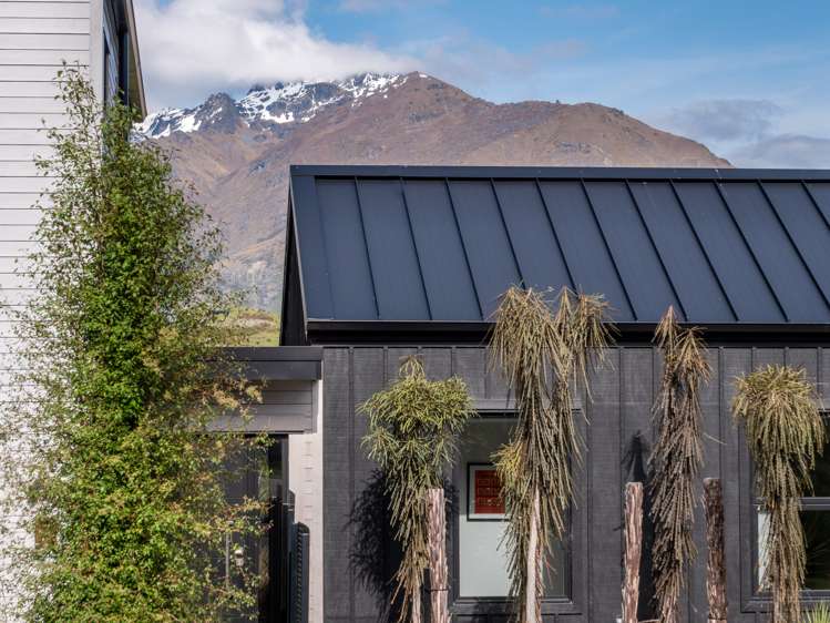 7 Polperro Court Jacks Point_1