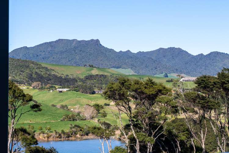 2C Omahina Street Raglan_10