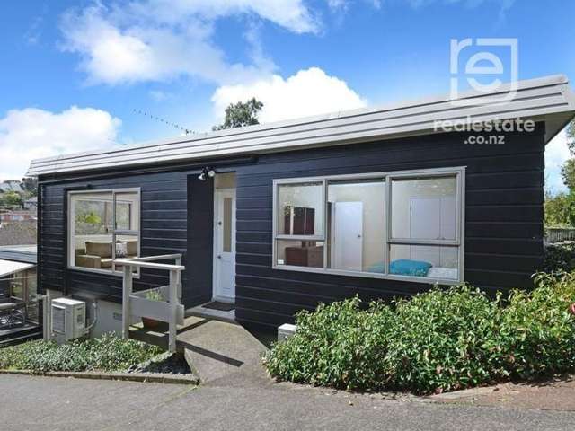 Beautiful 3-Bedroom Home in Remuera!