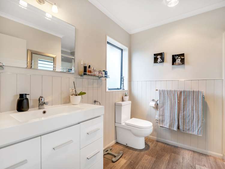 52 Paul Street Pukehangi_13