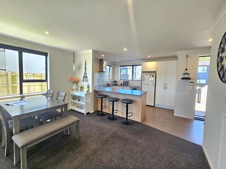 25 Discovery Place 10839_4