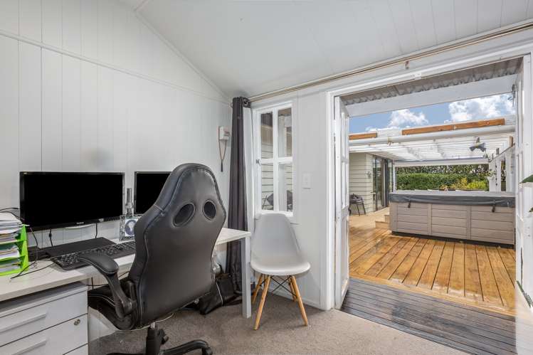 15 Ashwood Street Woodridge_22