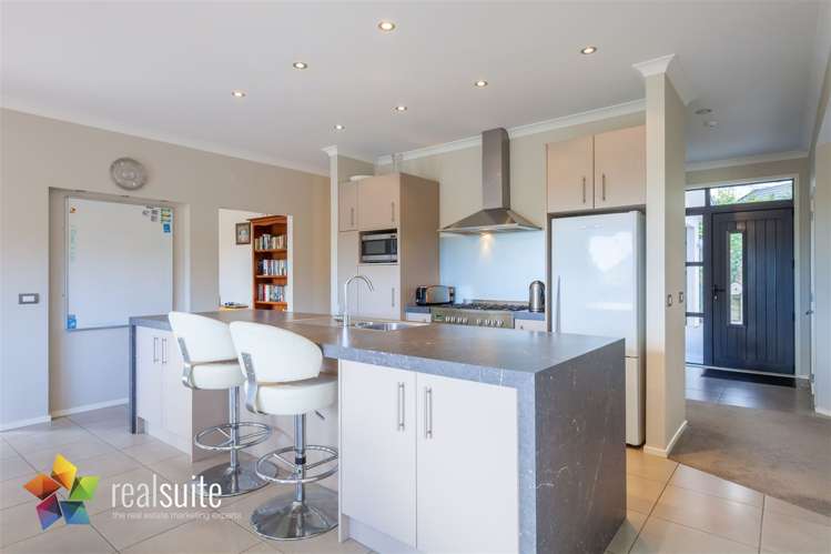 15 Sedgley Grove Churton Park_3