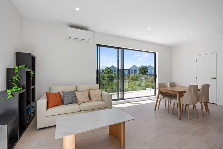 91 Joshua Carder Drive Hobsonville_22