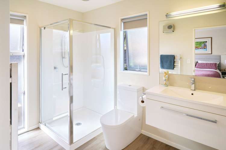 9 Sunline Avenue Lincoln_7