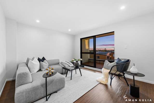 14 & 16 Hewlett Road Massey_3