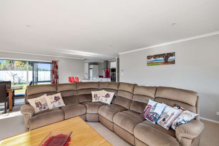 21 Austin Reid Avenue Carterton_6