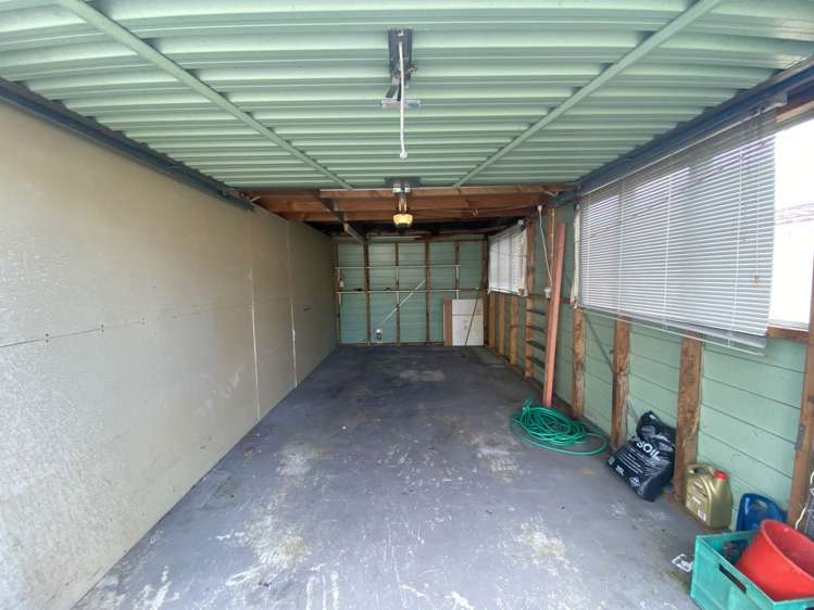 22 Mcfadzean Drive Blockhouse Bay_14