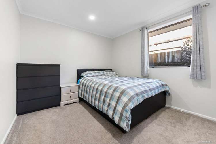 4 Norman Close The Gardens_8