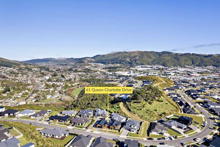 61 Queen Charlotte Drive Aotea_32