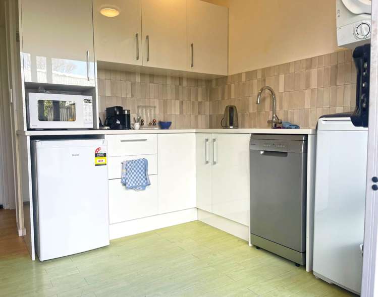 Unit A3/15 Lovell Court Rosedale_8