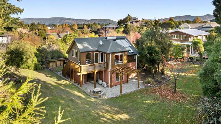 8 Drake Place, Lake Hawea_0