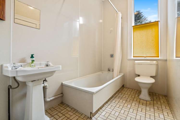 46 Royal Terrace Dunedin Central_11