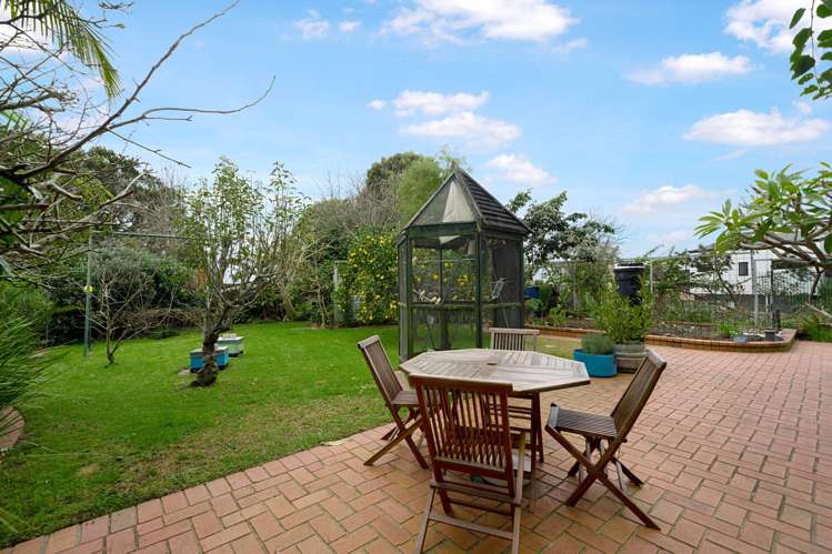 2/18a Clayburn Road Glen Eden_4