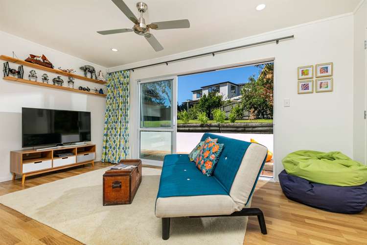 32 Waipuia Place Greenhithe_11