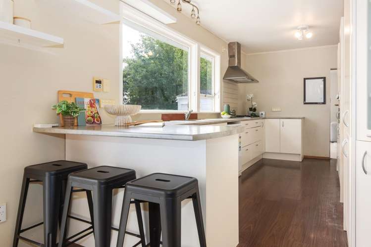 66 Seddon Street Waikanae_6