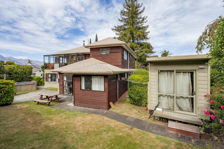 1 Salmond Place Queenstown_29