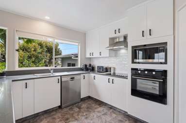 26A Kauri Road_4