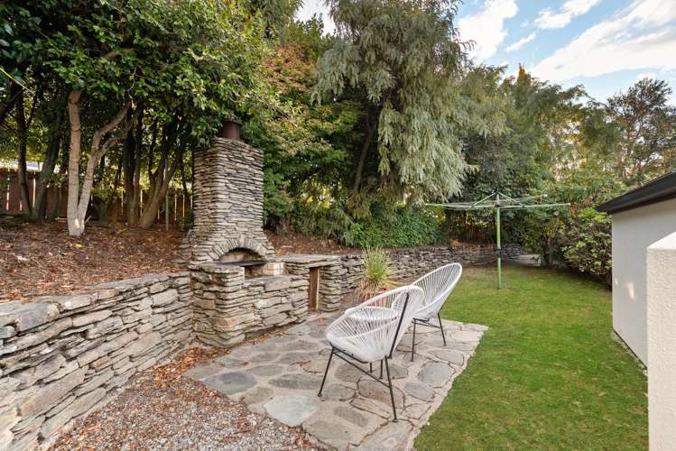 732 Peninsula Road Kelvin Heights_24