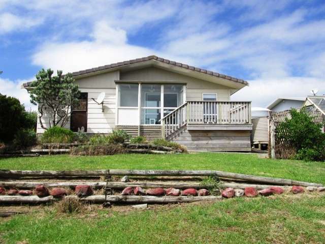 65 Kahukura Avenue Waitarere Beach_1