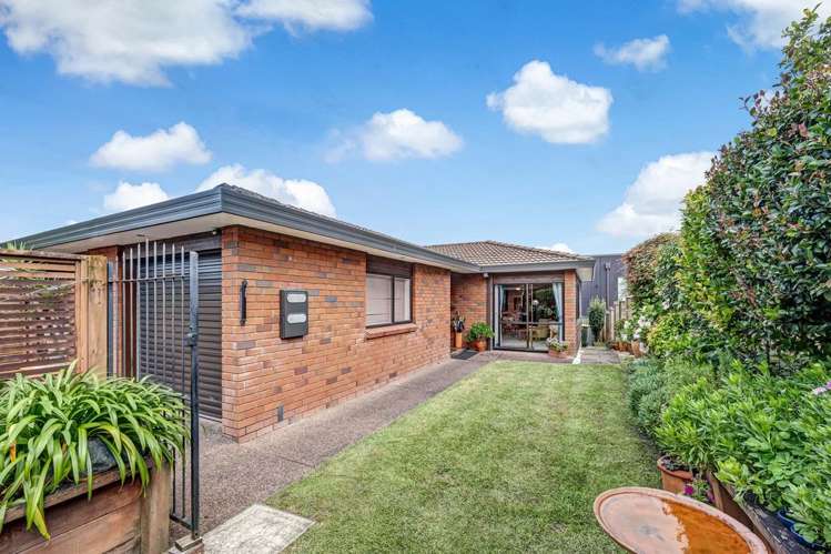 1/11 Bernleigh Terrace West Harbour_13