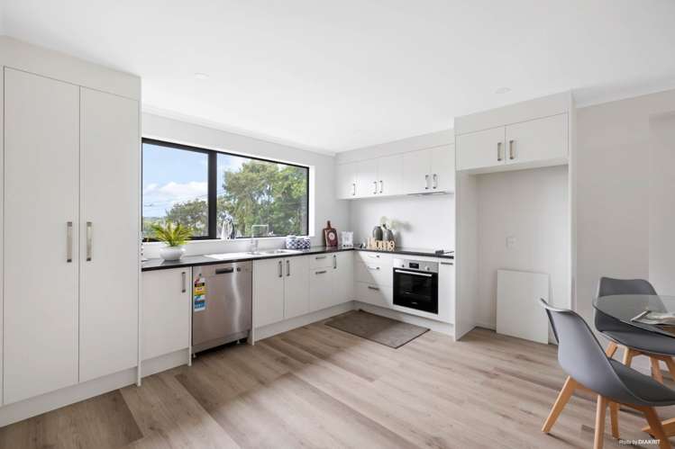37E Erima Avenue Pt England_9