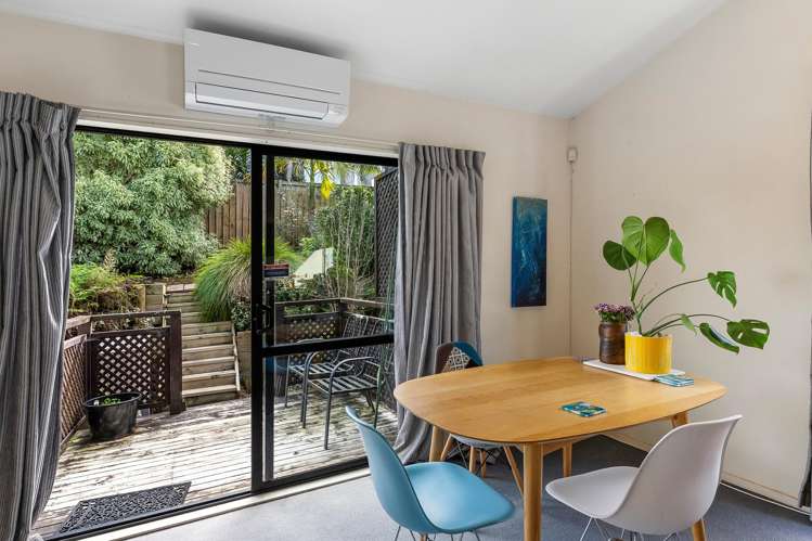 29/22a Willcott Street Mount Albert_2