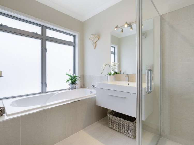 16 Rexford Heights 11554_12