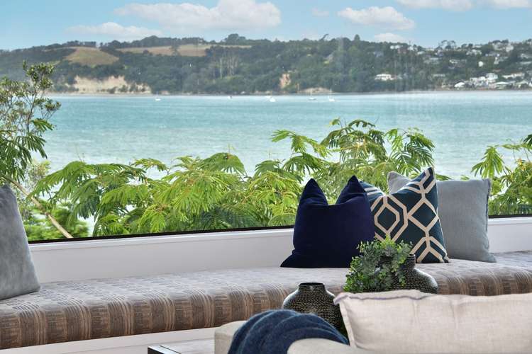 2/3 Beach Road Stanmore Bay_26